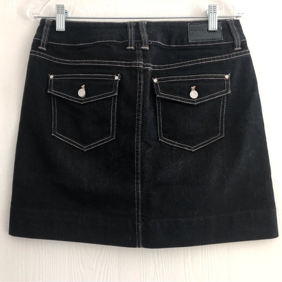 EUC White House Black Market skirt - Picture 2 of 3